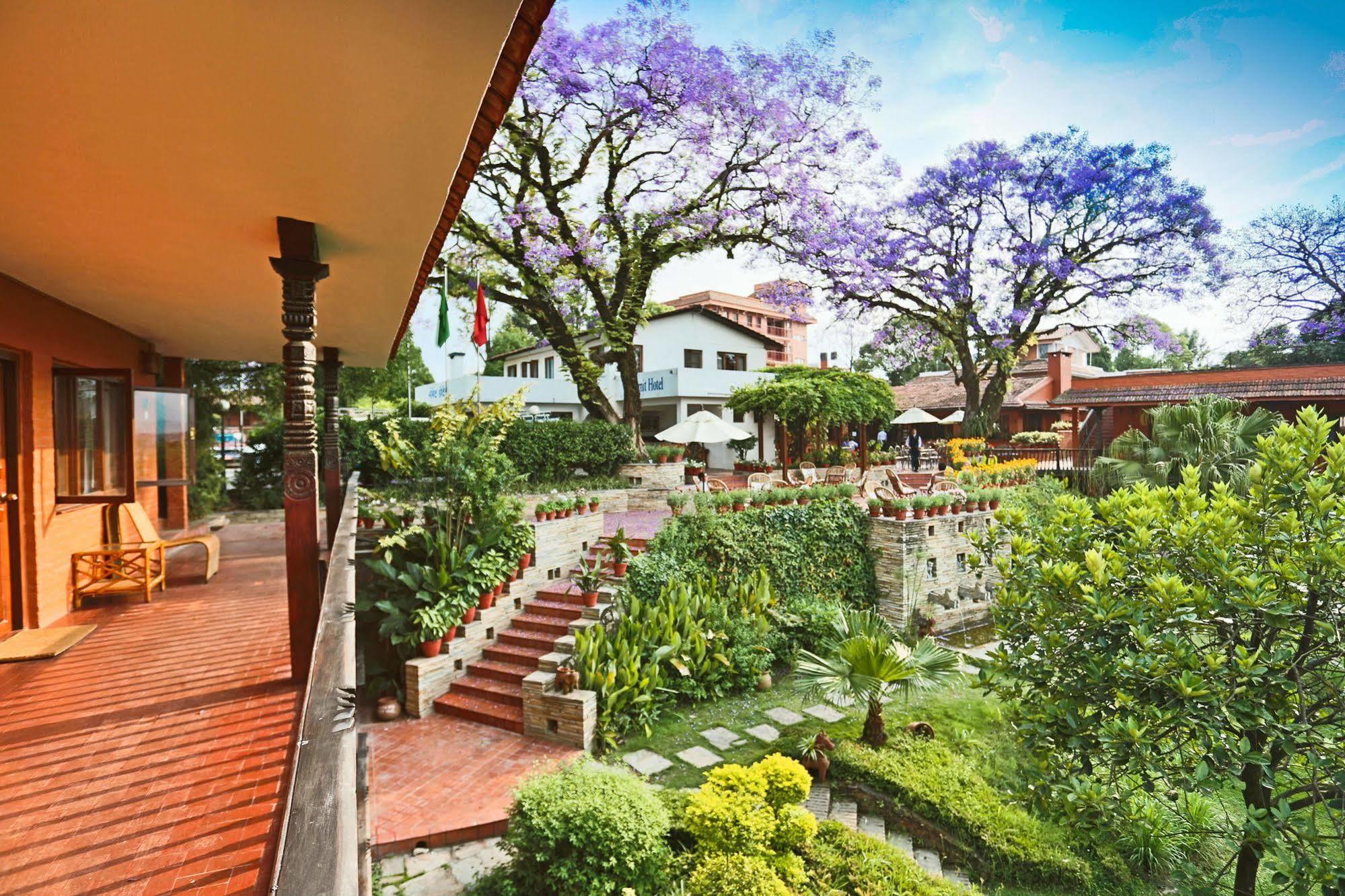 峰会酒店 Lalitpur 外观 照片