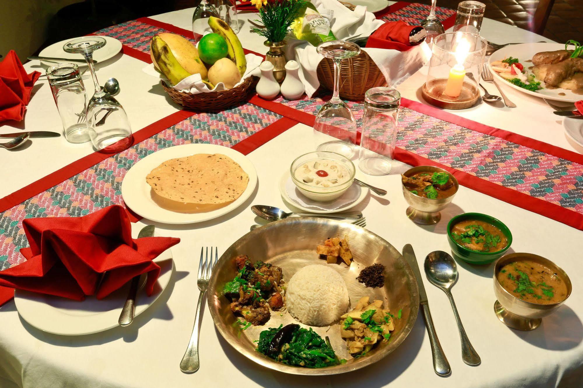 峰会酒店 Lalitpur 外观 照片